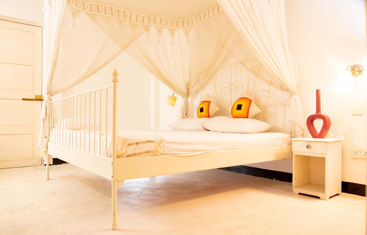 Beverly Villa Dehiwala-Mount Lavinia Buitenkant foto