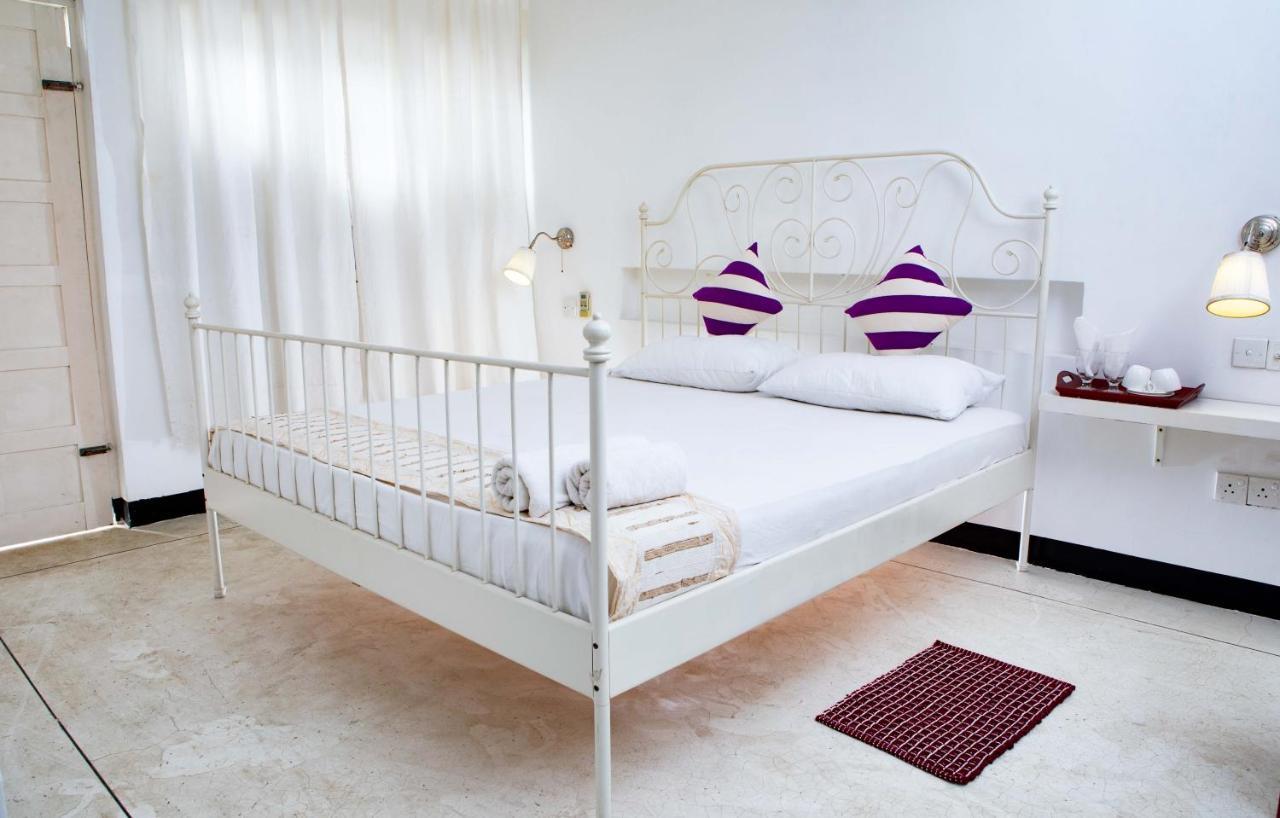 Beverly Villa Dehiwala-Mount Lavinia Buitenkant foto