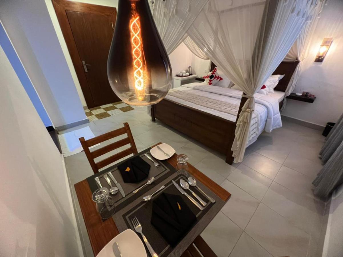 Beverly Villa Dehiwala-Mount Lavinia Buitenkant foto