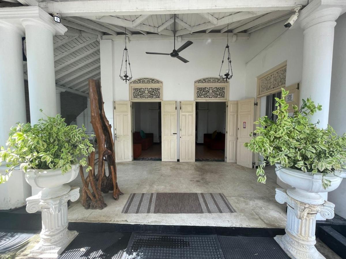 Beverly Villa Dehiwala-Mount Lavinia Buitenkant foto
