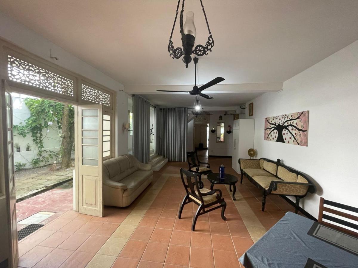 Beverly Villa Dehiwala-Mount Lavinia Buitenkant foto