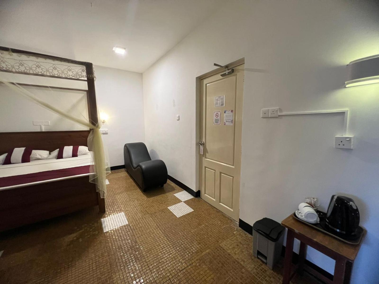 Beverly Villa Dehiwala-Mount Lavinia Buitenkant foto